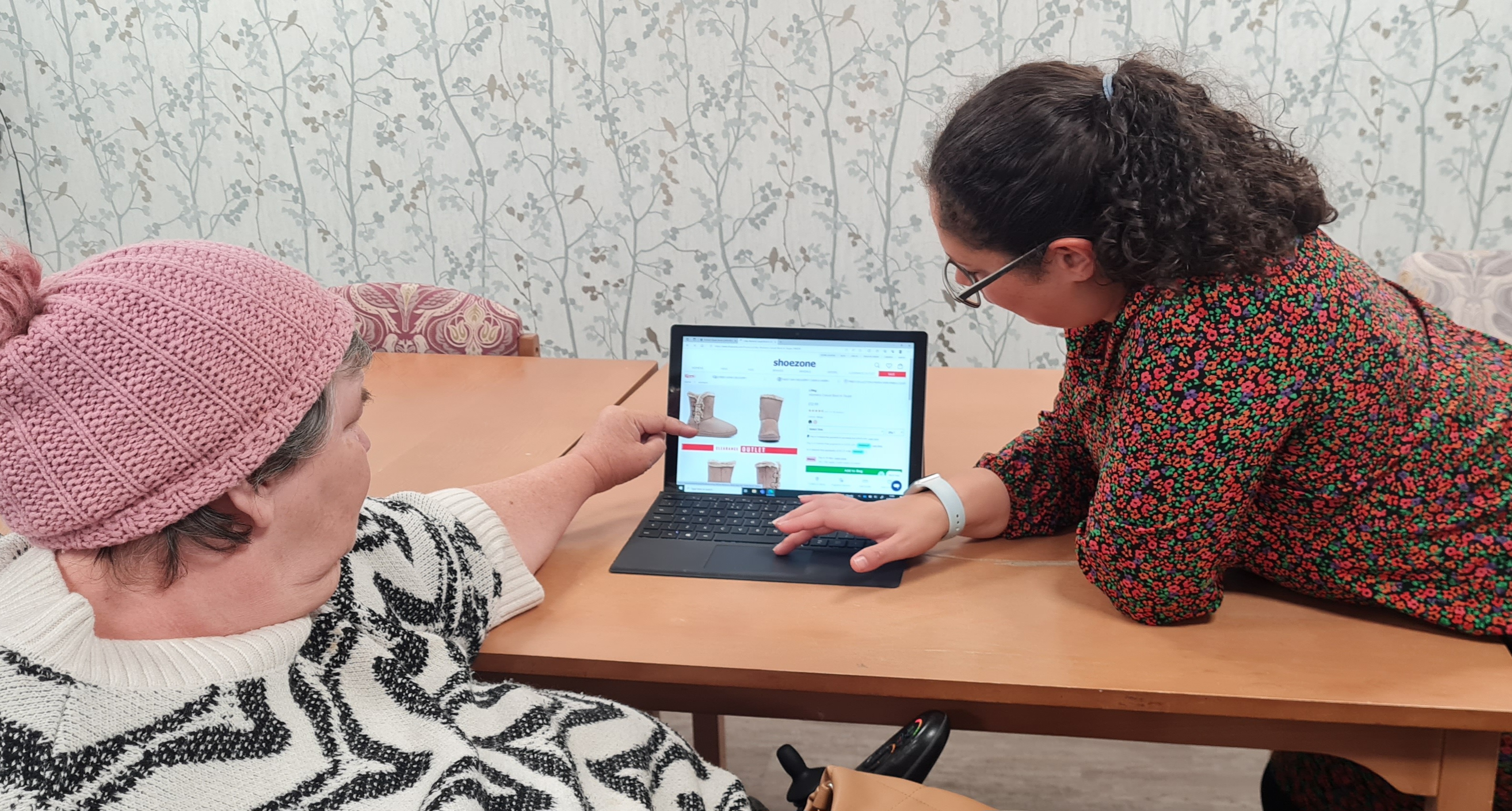 Deputy Local Service Manager and Resident online shopping